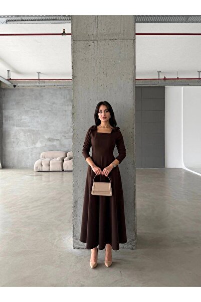 mafdress Γυναικείο Μακρύ Βραδινό Φόρεμα με Λεπτομέρεια Φιόγκο Καφέ Τετράγωνο Γιακά