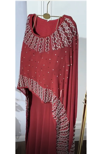 Diva style Elegant and distinctive evening dress, georgette embroidery