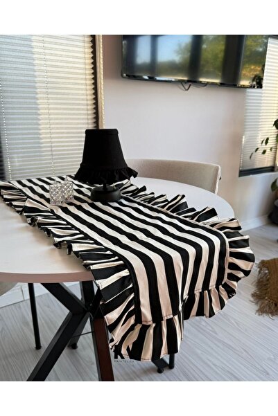 KaiAtelier Runner dreptunghiular dublat cu volane Stripe 50cmx150cm