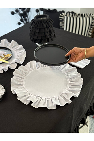 KaiAtelier Set de 6 farfurii rotunde din in alb marfet, cu volane, pentru servire americană