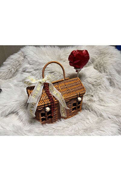 Levidor Şal Şık Sepet hediye kutulu üçlü kadın şal paketi, bone, eşarp kıskacı