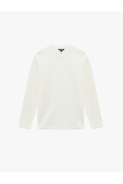 Koton Μακρυμάνικο μπλουζάκι με κουμπιά και γιακά δικαστή σε κανονική εφαρμογή