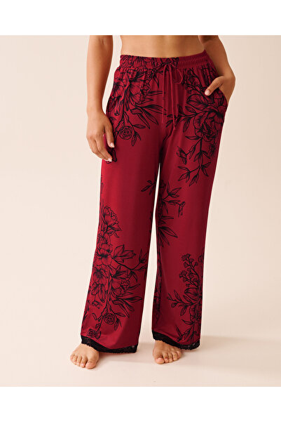 La Vie en Rose بنطلون من الألياف المعاد تدويرها من Crimson Bloom مع حواف دانتيل