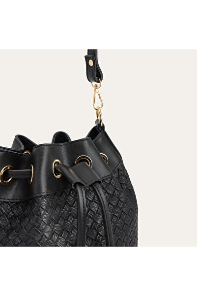 Mudo Shoulder Bag with a Knitted Look