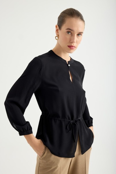 Masha Kate Ruffle Detailed Blouse