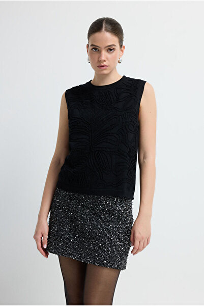 adL Kabartma Desenli Triko Süveter