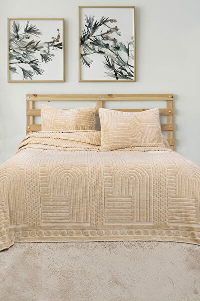 True Home Luxury Jacquard Bedspread Set Double Size with Pillowcases Wellsoft...