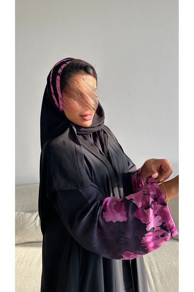 outline Black chiffon flared abaya with pink rose print