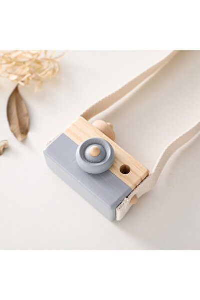 Growing Little Minds Wooden toy camera