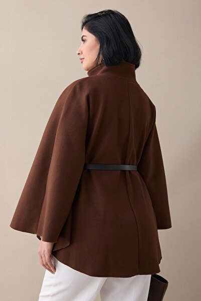 InStyle Кафяво късо пончо с колан