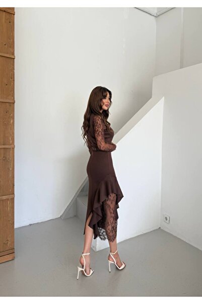 Siseniorita Women's Elegant Midi Dress with Lace Sleeves, Square Neckline and Asymmetrical Ruffle