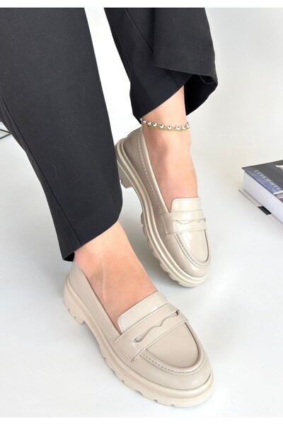 GÜNAY TİCARET Narli Beige Patent Leather Oxford Shoes -