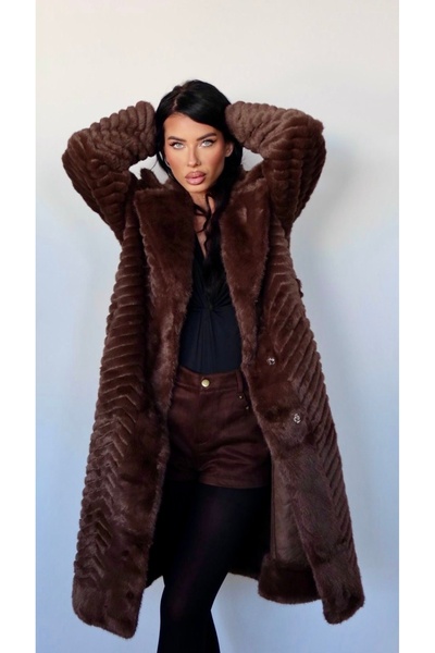 Pretty Velvet shorts with belt