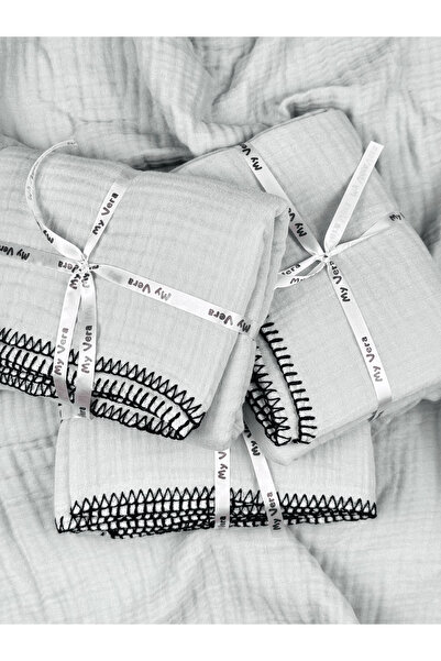 MyVera 4-Layer Muslin Baby Blanket - Green - Shepherd Stitch Detail - 100% Cotton