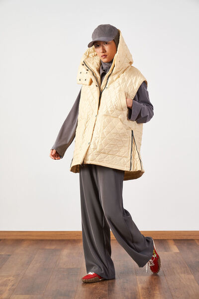 Mevra Wide Fit Quilted Padded Women's Vest Butter Yellow