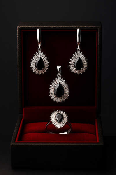 OniksGümüş Oniks Taşlı 925 Ayar Gümüş Lüks Takı Seti (Kolye, Küpe, Yüzük)