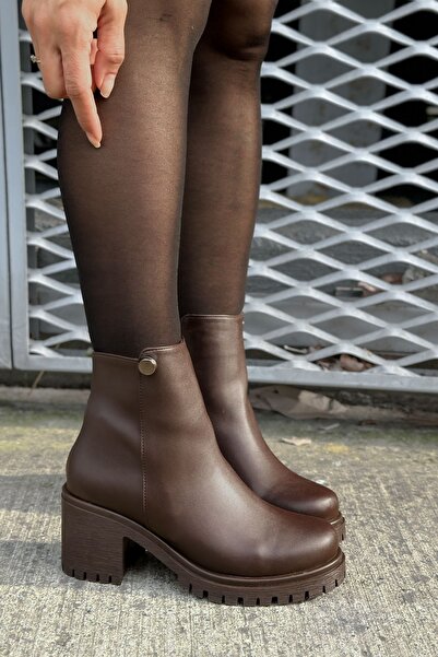 Shoebutik Sheron Bitter Brown Leather Heeled Women's Boots