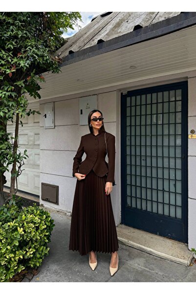 Diemmood Kadın Bel Oturtmalı Nakış Detaylı Düğmeli Pliseli Uzun Etek & Ceket ...