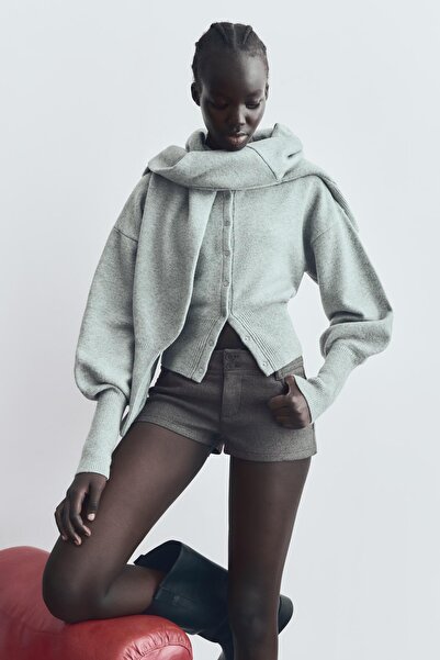 Bershka Yünlü mini şort