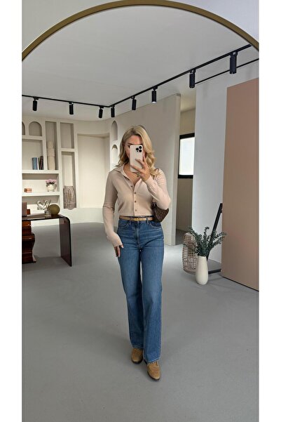 Sezgi Tekin Pantaloni din denim albastru spălat din seria Premium Straight cr...