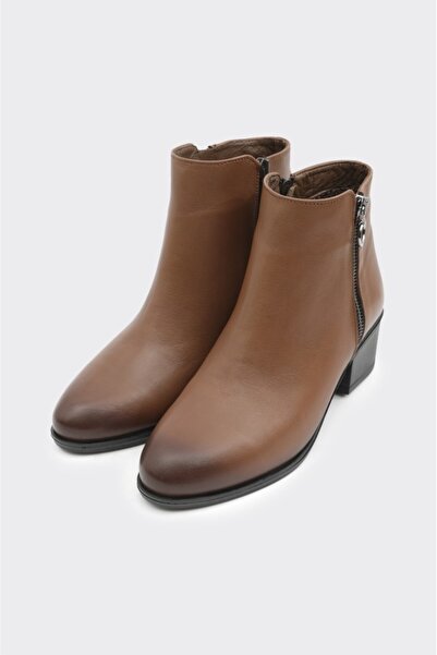 derinet Hakiki Deri Kısa Topuklu Kadın Bot