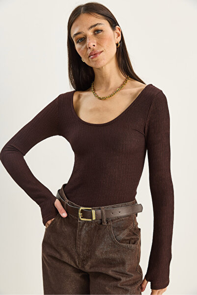 Bianco Lucci Γυναικεία μπλούζα με λαιμόκοψη ελαστικό ύφασμα Basic 4102 60283783