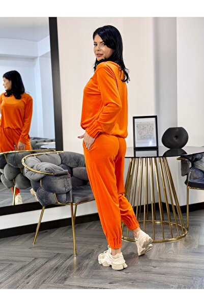 RAMONA BADESCU EXCLUSIVE Fine velvet tracksuit with loose blouse and cuffed pants