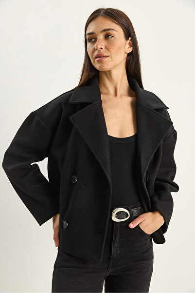 Bianco Lucci Γυναικείο κοντό παλτό με φαρδύ γιακά με λεπτομέρεια τσέπης και επένδυση με κουμπιά 2517 60283788