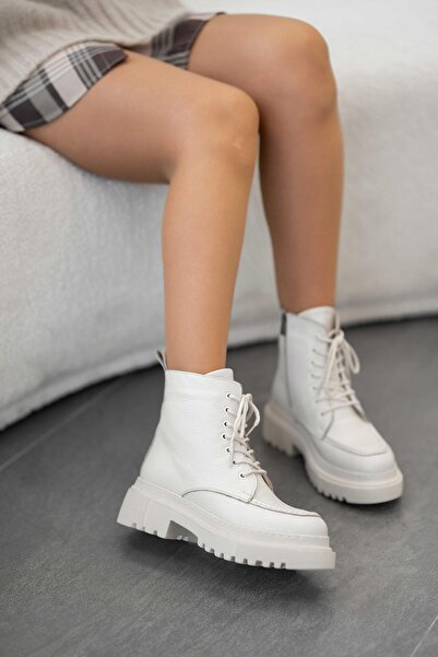 Parponi Patrick women's genuine leather postal ecru