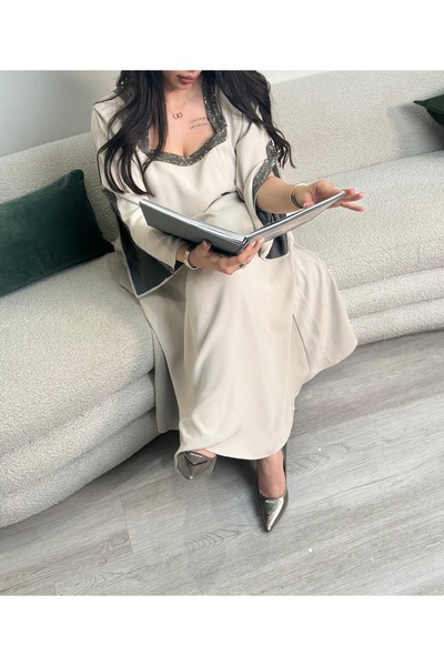 Mannar Desgin جلابيه اوف وايت