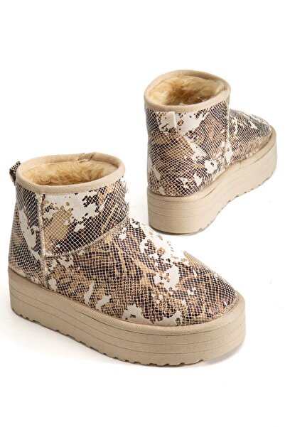 OLA Mini Bej Süet İçi Kürklü Kalın Taban Yılan Derisi Desenli Kadın Bot