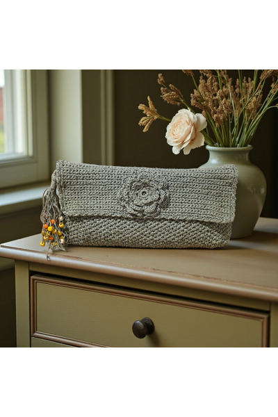 Lotus El yapimi haki hasir clutch canta gul detayli bohem el orgusu canta ast...