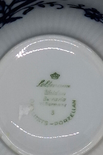 Seltmann- Weiden Bavaria Blue Onion Patterned Horizontal Form Single Tea Cup 130 ml