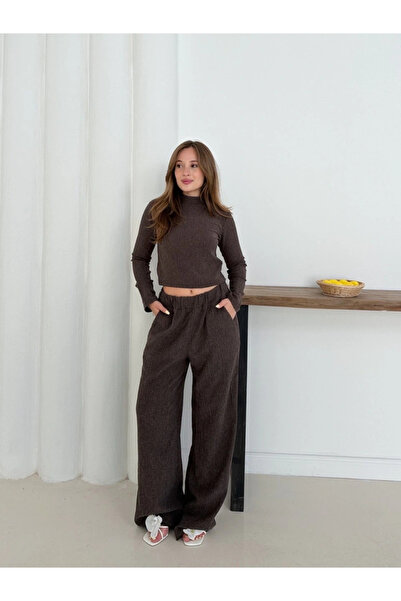 Butik Women's High-Neck Knitted Top and Bottom Set