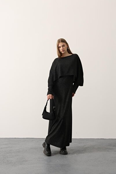 Kinzi Pelerin Detaylı Yumoş Antrasit Uzun Elbise