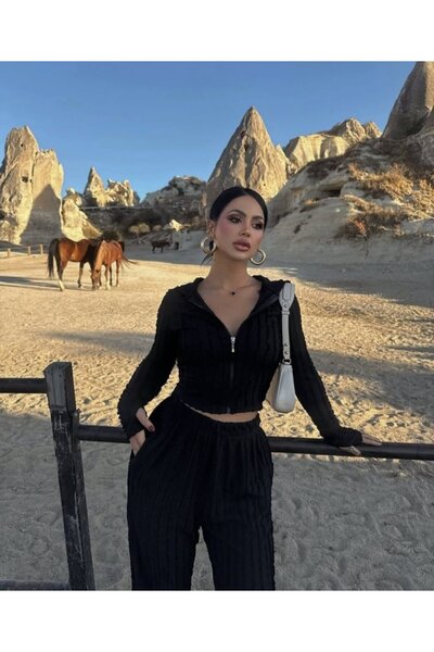 Giyimodam Women's Long Sleeve Finger-Hole and Zipper Detail Short Jacket and Flared Pants Set