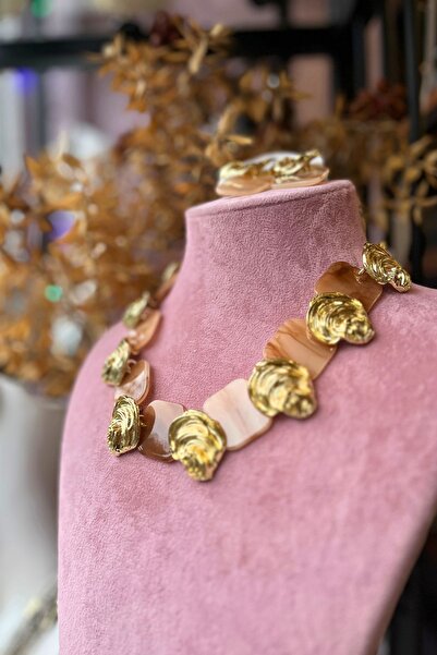 Meva Takı ve Aksesuar Gold Spiral Rose Shaped Necklace |   Mev'Armoni Collection