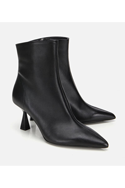 Hotiç Kadın Deri Siyah Sivri Burunlu Bilekte Topuklu Bot