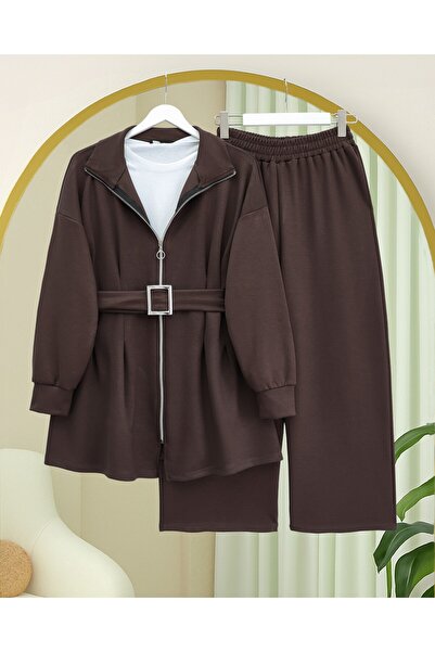 Şule Giyim Önü fermuarlı kat detaylı kemerli takım