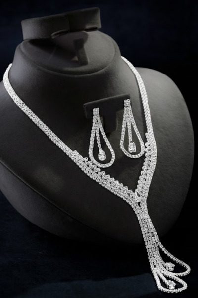 OSMANLI GÜMÜŞ طقم مجوهرات نسائي يتضمن قلادة وأقراط - طقم إيليسيا موديل باجيت ...
