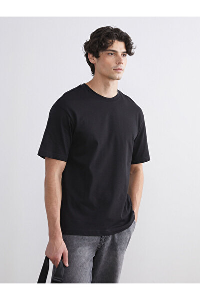 LC Waikiki تي شيرت رجالي من Peak New Season برقبة دائرية