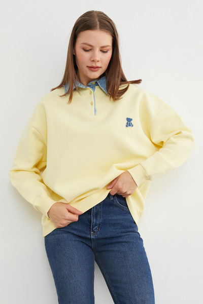 Fulla Moda Φούτερ με λεπτομέρεια από τζιν με κέντημα με 3 κλωστές με λαιμόκοψη πόλο