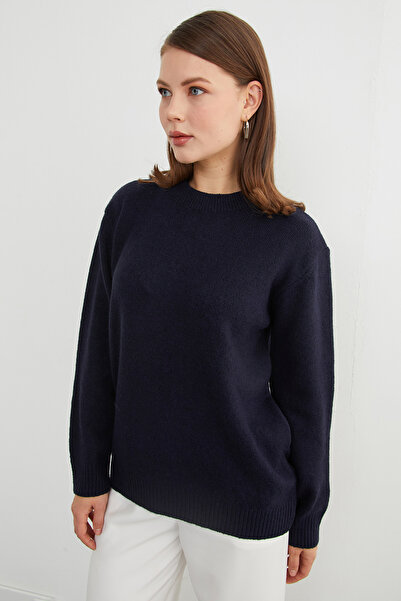 Fulla Moda Basic Crew Neck Casual Knit Sweater
