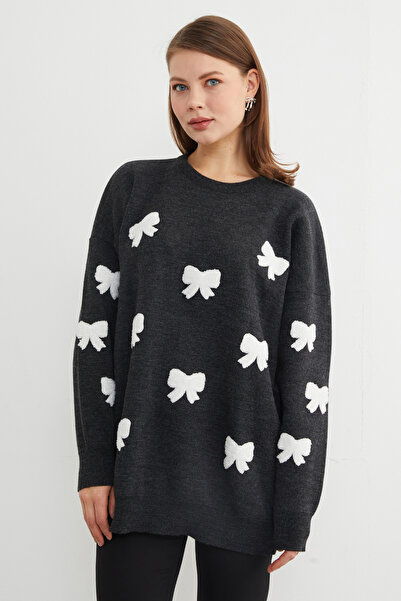 Fulla Moda Ribbon Embroidered Crew Neck Oversize Knit Sweater