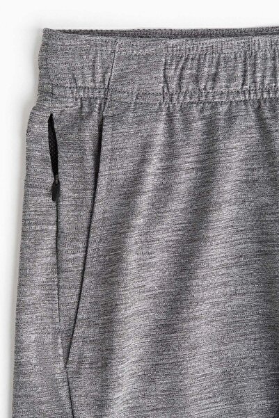 H&M Sports shorts in DryMove™