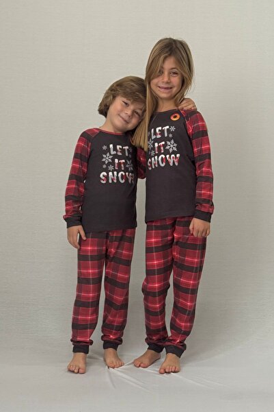 LILIAN Σετ οικογενειακών πιτζάμες για την Πρωτοχρονιά. Πωλούνται χωριστά, οι τιμές διαφέρουν.