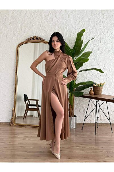 Coral Omuzdan Düğmeli Saten Elbise 11607 Bej
