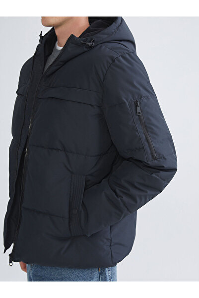 LC Waikiki Standard Mold Hooded Men's Coat