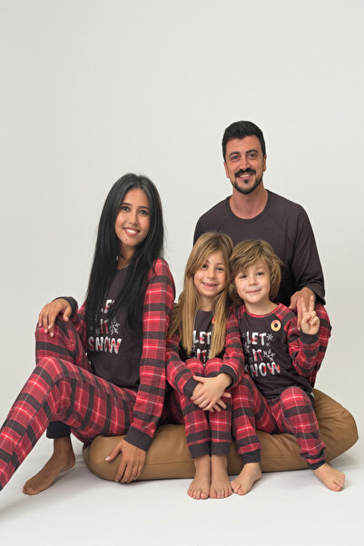 LILIAN Σετ οικογενειακών πιτζάμες για την Πρωτοχρονιά. Πωλούνται χωριστά, οι τιμές διαφέρουν.