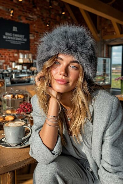 LAGRANZE Arctic Soft Women's Fur Beanie